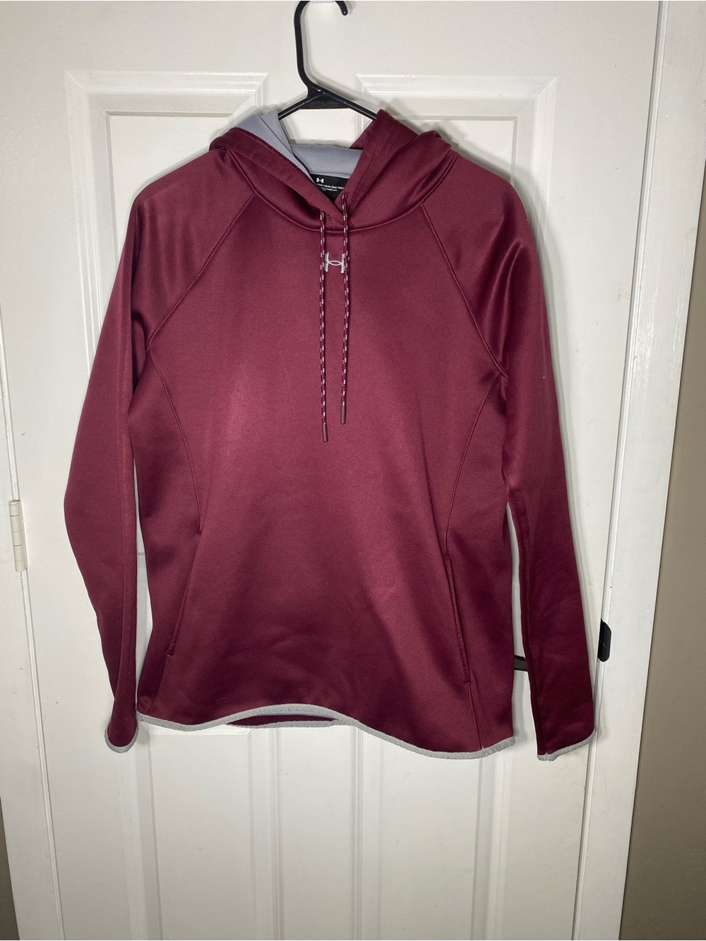 Under Armour Maroon/Burgundy Pullover Hoodie